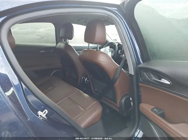 ZASPAJAN6M7D13599 2021 ALFA ROMEO STELVIO - Image 8