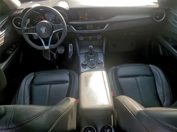 ZASPAJAN7K7C35556 2019 ALFA ROMEO STELVIO - Image 8