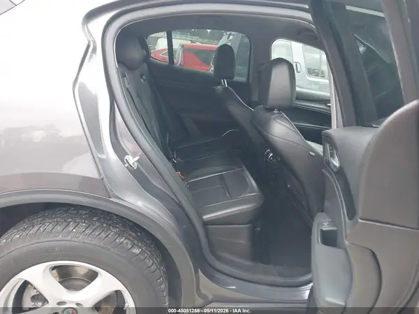 ZASPAJAN7K7C41129 2019 ALFA ROMEO STELVIO - Image 8