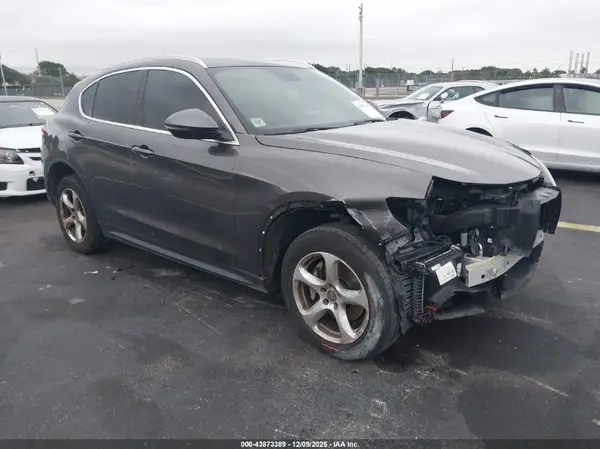 ZASPAJAN7K7C50638 2019 ALFA ROMEO STELVIO