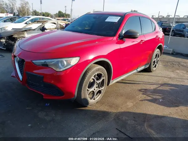 ZASPAJAN8K7C40006 2019 ALFA ROMEO STELVIO - Image 2