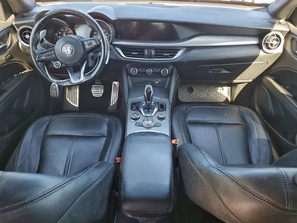 ZASPAJAN8L7C75615 2020 ALFA ROMEO STELVIO - Image 8