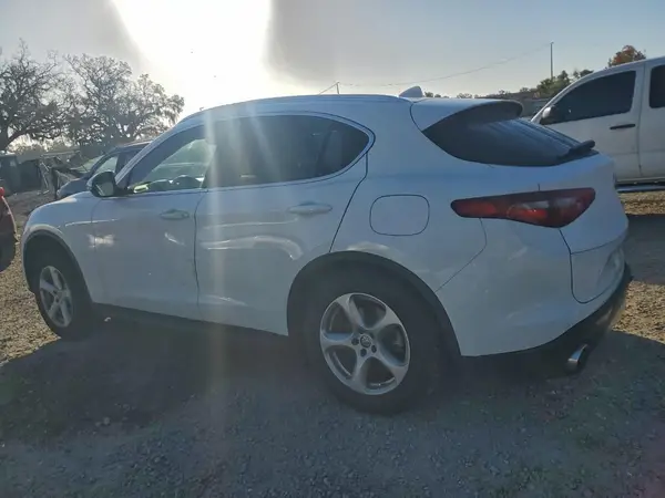 ZASPAJAN8L7C87683 2020 ALFA ROMEO STELVIO - Image 2
