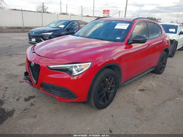 ZASPAJAN8L7C96044 2020 ALFA ROMEO STELVIO - Image 2