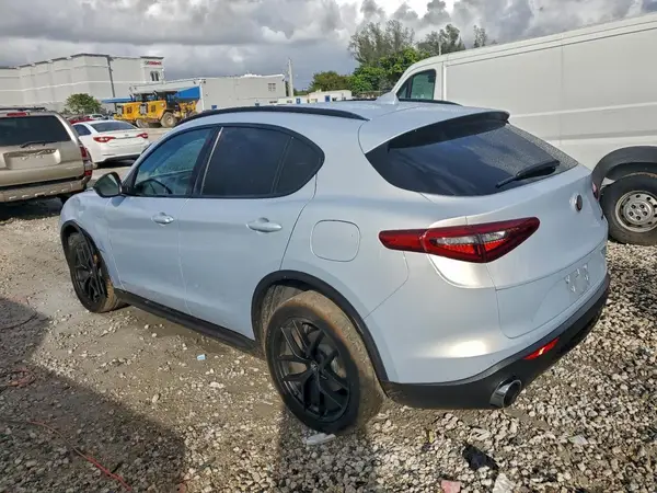 ZASPAJAN8M7C99446 2021 ALFA ROMEO STELVIO - Image 2