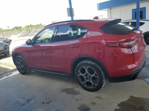 ZASPAJAN8N7D24542 2022 ALFA ROMEO STELVIO - Image 2