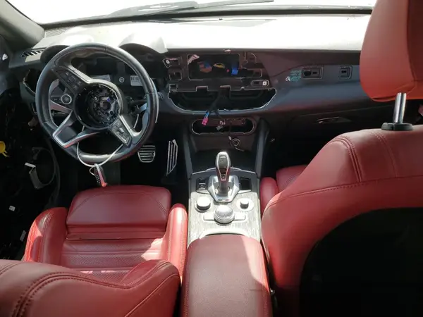 ZASPAJAN8N7D27926 2022 ALFA ROMEO STELVIO - Image 8