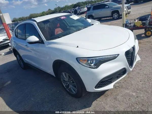 ZASPAJAN8N7D44161 2022 ALFA ROMEO STELVIO - Image 1