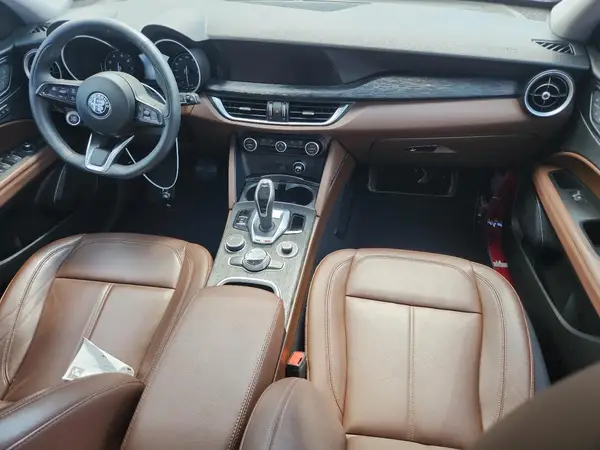 ZASPAJAN9M7D04198 2021 ALFA ROMEO STELVIO - Image 8