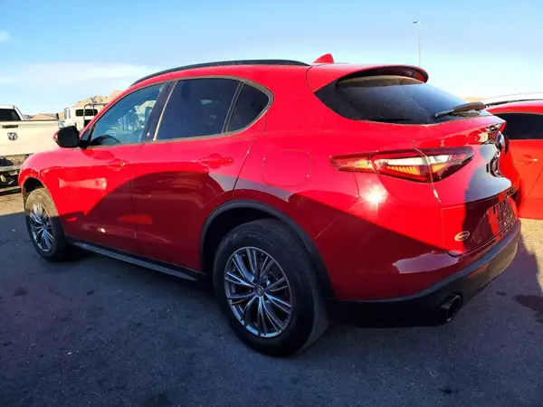 ZASPAJAN9N7D27790 2022 ALFA ROMEO STELVIO - Image 2