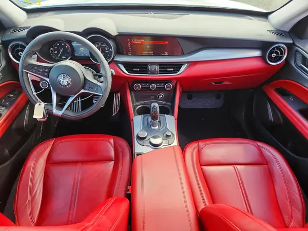 ZASPAJANXK7C35549 2019 ALFA ROMEO STELVIO - Image 8