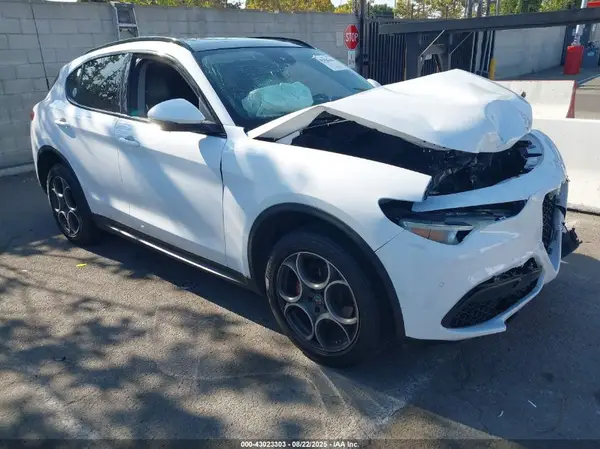 ZASPAJANXK7C38418 2019 ALFA ROMEO STELVIO