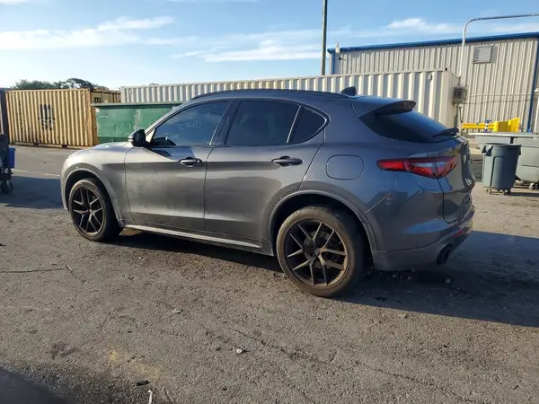 ZASPAJANXL7C73123 2020 ALFA ROMEO STELVIO - Image 2