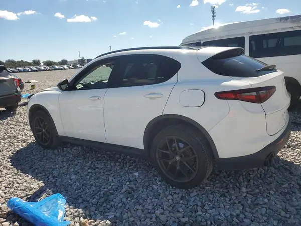 ZASPAJANXL7C94361 2020 ALFA ROMEO STELVIO - Image 2