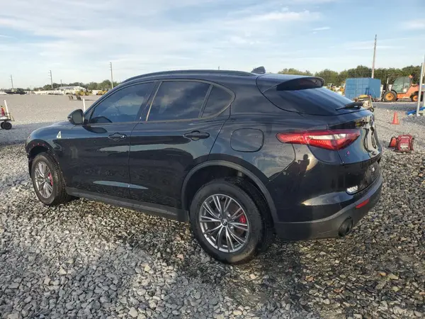 ZASPAJANXN7D24753 2022 ALFA ROMEO STELVIO - Image 2