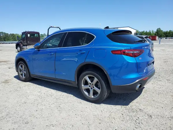 ZASPAKAN0M7D17668 2021 ALFA ROMEO STELVIO - Image 2