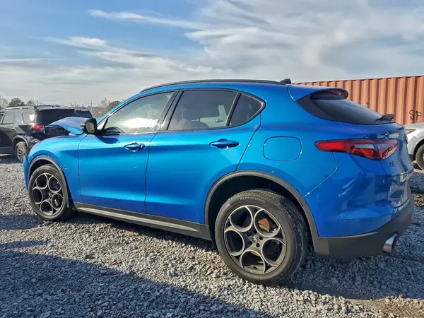 ZASPAKAN0M7D18612 2021 ALFA ROMEO STELVIO - Image 2