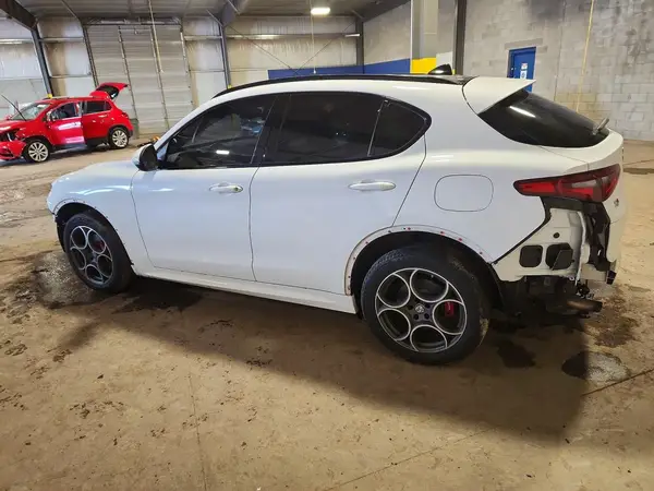 ZASPAKAN1L7C98014 2020 ALFA ROMEO STELVIO - Image 2