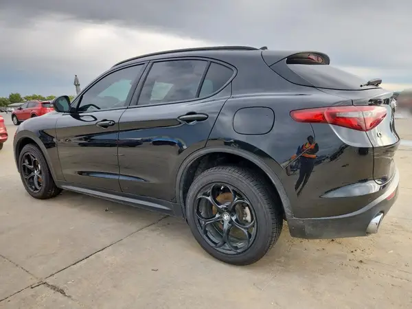 ZASPAKAN1M7D09692 2021 ALFA ROMEO STELVIO - Image 2