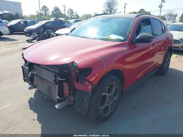 ZASPAKAN1M7D19641 2021 ALFA ROMEO STELVIO - Image 2