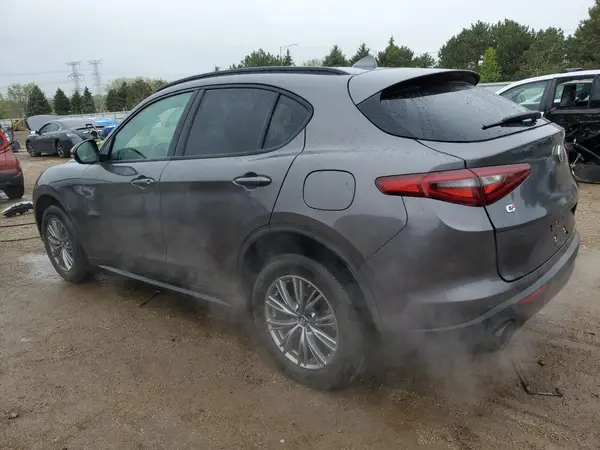 ZASPAKAN1N7D24887 2022 ALFA ROMEO STELVIO - Image 2
