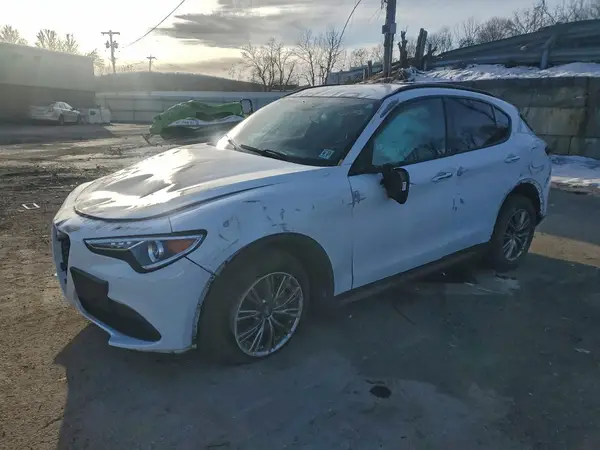ZASPAKAN1N7D30561 2022 ALFA ROMEO STELVIO - Image 1