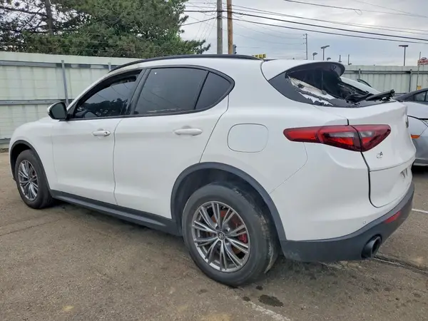 ZASPAKAN1N7D36831 2022 ALFA ROMEO STELVIO - Image 2