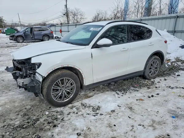 ZASPAKAN2N7D30004 2022 ALFA ROMEO STELVIO - Image 1