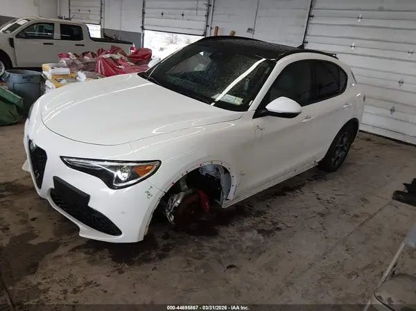 ZASPAKAN2N7D40872 2022 ALFA ROMEO STELVIO - Image 2
