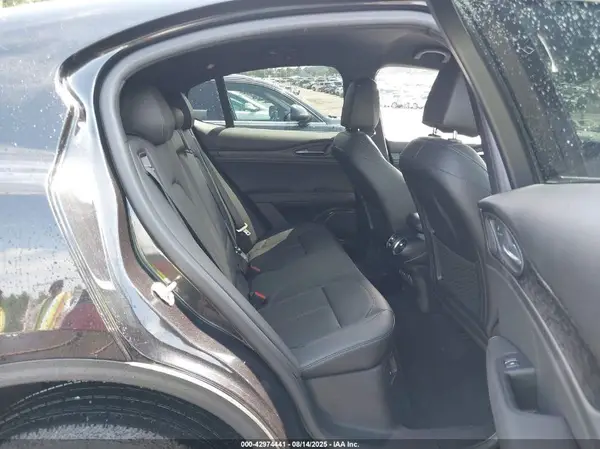 ZASPAKAN2R7D75997 2024 ALFA ROMEO STELVIO - Image 8