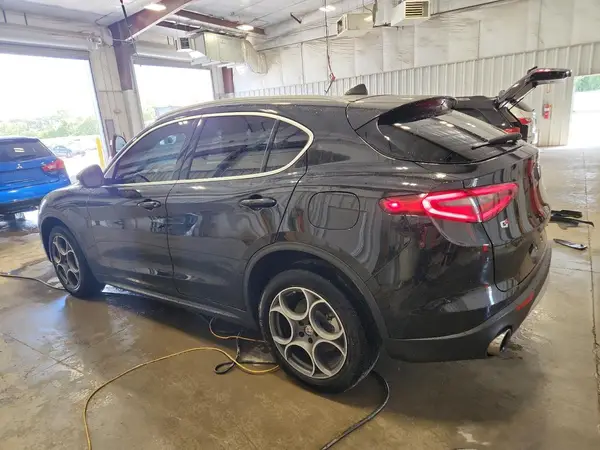 ZASPAKAN3K7C30456 2019 ALFA ROMEO STELVIO - Image 2
