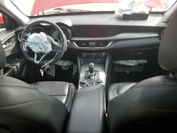 ZASPAKAN3K7C30988 2019 ALFA ROMEO STELVIO - Image 8