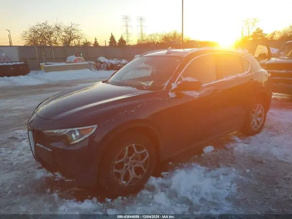 ZASPAKAN3L7C82672 2020 ALFA ROMEO STELVIO - Image 2