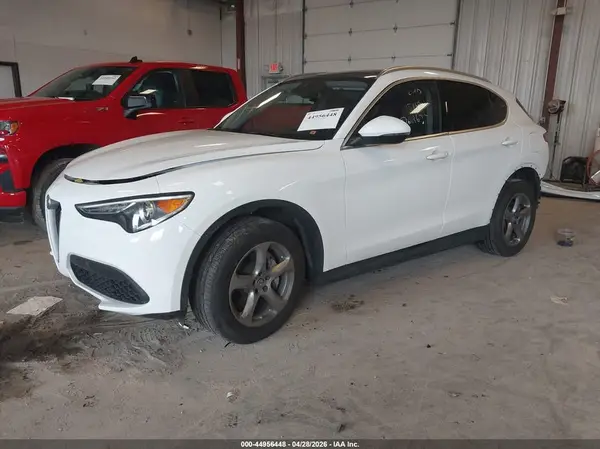 ZASPAKAN3M7D02677 2021 ALFA ROMEO STELVIO - Image 2