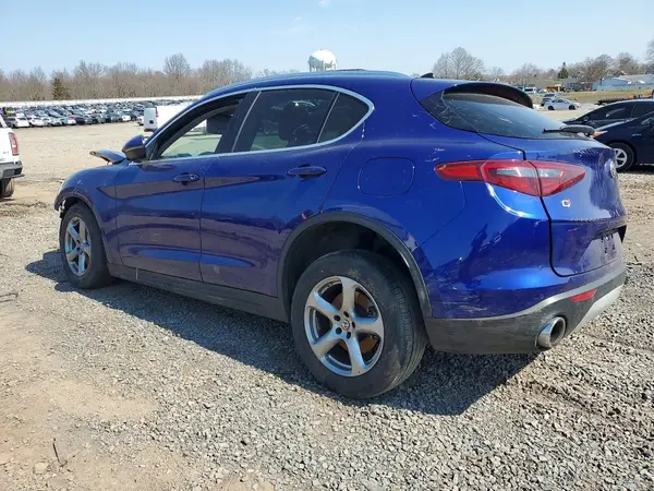 ZASPAKAN3M7D18507 2021 ALFA ROMEO STELVIO - Image 2