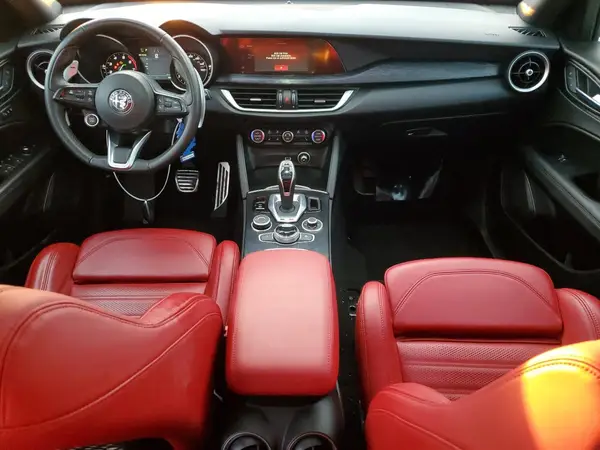 ZASPAKAN3P7D59031 2023 ALFA ROMEO STELVIO - Image 8