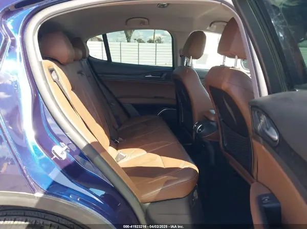 ZASPAKAN4K7C49999 2019 ALFA ROMEO STELVIO - Image 8