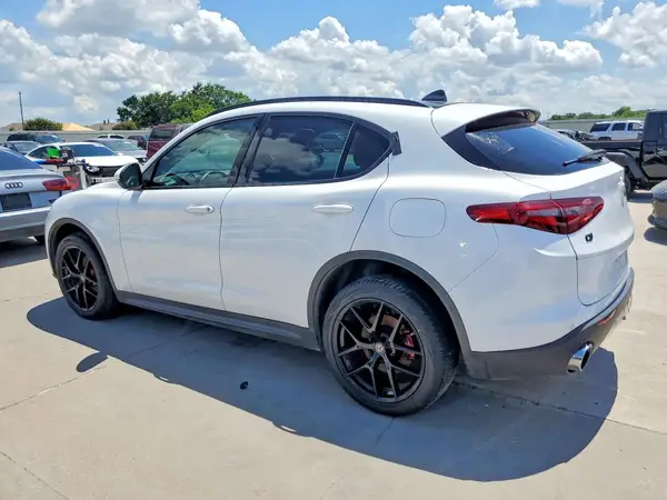 ZASPAKAN4K7C51350 2019 ALFA ROMEO STELVIO - Image 2