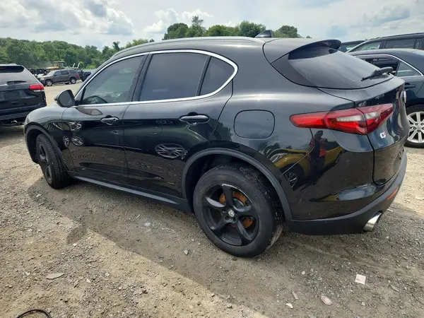 ZASPAKAN4K7C70562 2019 ALFA ROMEO STELVIO - Image 2