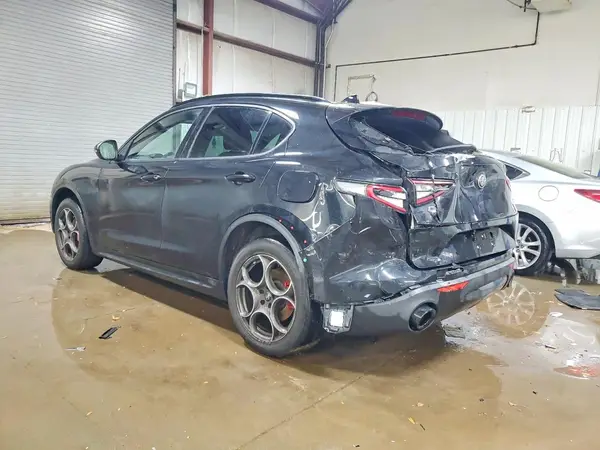 ZASPAKAN4P7D56011 2023 ALFA ROMEO STELVIO - Image 2