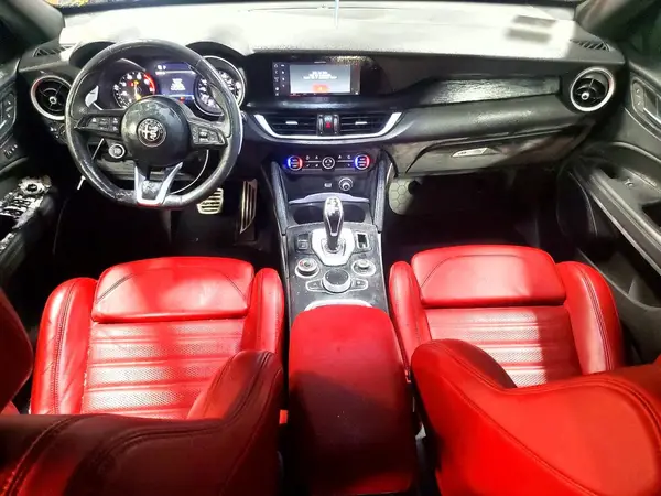 ZASPAKAN4P7D56011 2023 ALFA ROMEO STELVIO - Image 8