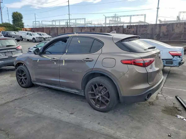 ZASPAKAN5K7C32788 2019 ALFA ROMEO STELVIO - Image 2