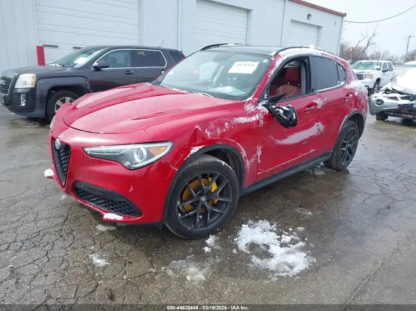 ZASPAKAN5K7C59344 2019 ALFA ROMEO STELVIO - Image 2