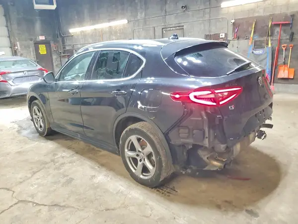 ZASPAKAN5M7D11428 2021 ALFA ROMEO STELVIO - Image 2