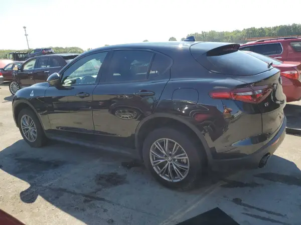 ZASPAKAN5P7D64215 2023 ALFA ROMEO STELVIO - Image 2