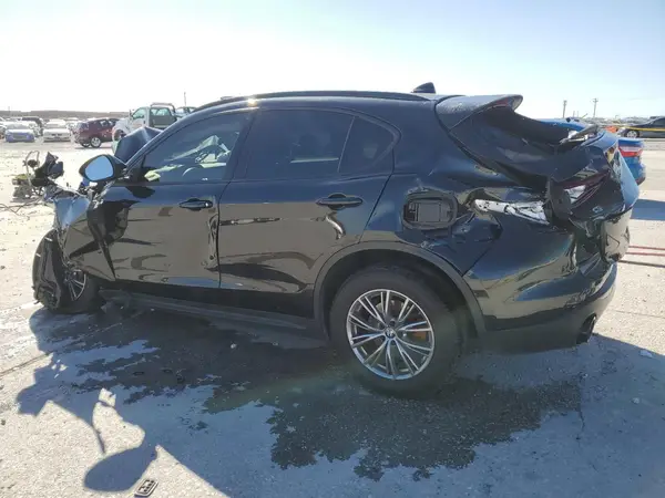 ZASPAKAN5R7D77436 2024 ALFA ROMEO STELVIO - Image 2