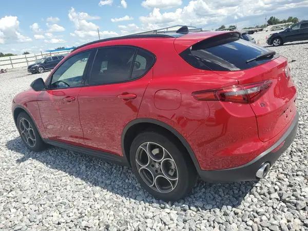 ZASPAKAN6M7D11261 2021 ALFA ROMEO STELVIO - Image 2