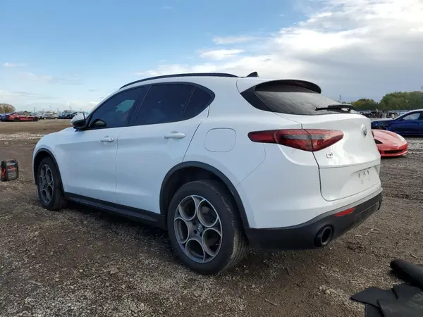 ZASPAKAN6N7D41801 2022 ALFA ROMEO STELVIO - Image 2