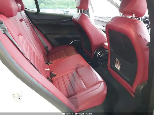 ZASPAKAN6N7D42642 2022 ALFA ROMEO STELVIO - Image 8
