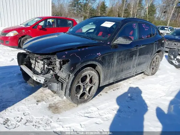 ZASPAKAN6P7D58407 2023 ALFA ROMEO STELVIO - Image 2